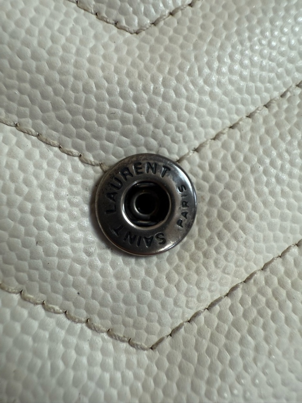 SAINT LAURENT
White Matelasse Quilted Grained Leather Envelope Chain Wallet Bag - Picture 9 of 12